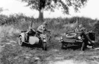 Účast na natáčení neoficiálního amatérského filmu o osvobození jižních Čech americkou armádou, 80. léta 20. stol