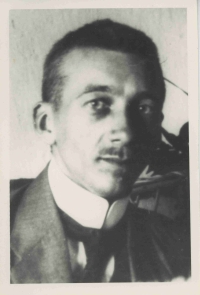 Dušan Viest, najmladší brat Rudolfa Viesta, Danin starý otec