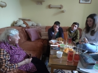 Při natáčení svého vyprávění pro projekt Příběhy našich sousedů, 2024