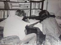 Aleš Svoboda přepisuje Chartu 77 s panem profesorem Frančíkem 