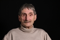 Zdeněk Bartl při natáčení pro Paměť národa v roce 2025