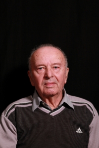 Zdeněk Smékal při natáčení pro Paměť národa, Ptení, březen 2025