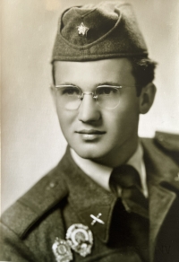 Jindřich Essl in military uniform, 1961