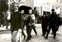 Majáles, Marie Jílková vpředu