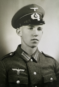 Eldest brother Jan in Wehrmacht uniform