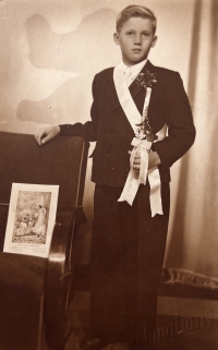 Jindřich Essl at his First Holy Communion