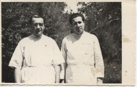50. roky, Skalica, Pavol Strauss (vľavo) s kolegom Velikovom