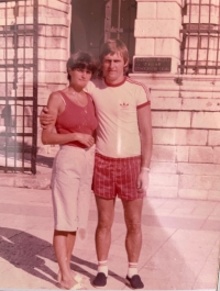 s manželkou a právničkou Vierou, rodenou Vavrovou 2