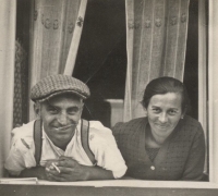 Prarodiče ve starém domě