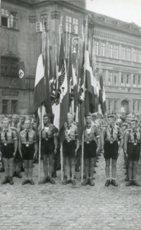 Hitlerjugend v Lokti 