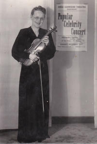 Alexandra Eggena, German noblewoman of the von der Hagen family, mother of Peter Eggeny, husband of the witness, after World War II, Germany