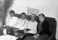 Zprava nevlastní matka, otec Vilém, Vilém Lasák a syn Jiří