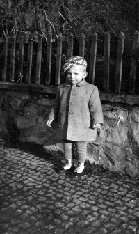 Milan Weber, Mnichovice, prosinec 1944