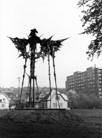 Sculpture by Aleš Veselý entitled Prayer for the deceased Kaddish, Ostrava Komenského sady, probably summer 1968
