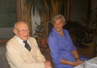 S manželem na jejich zlaté svatbě v roce 2014