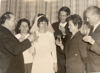 Svadobná, Marta Kobzová s rodičmi, reprezentačná šprintérka   