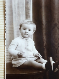 Jiřina Vítková, 1935