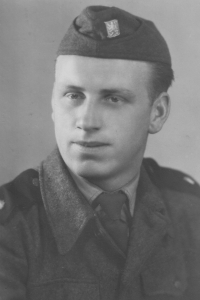 Vojín Josef Urban, rok 1955