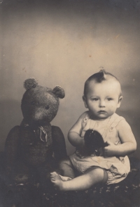 Jaroslav Vašinka jednoletý, 1947