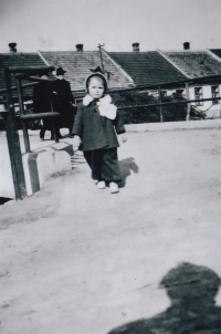 Jaroslava Kovaříková v období války