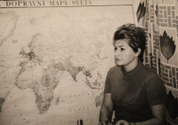 Kamila Moučková v provizorním studiu Československé televize, Praha, srpen 1968