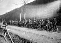 Fotografie, kterou měl otec jako památku na vojenskou službu u Československé armády, blíže neurčeno, polovina 30. let
