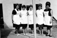 Kuchařské pomocnice na svatbě dcery Zdenky