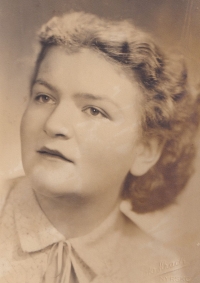 Věnceslava Vlčková, née Špirková, in her youth