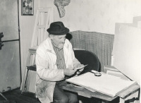 Otec Přemysl Janíček, cca rok 2000