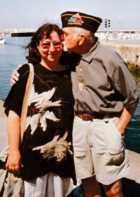 S americkým veteránem Ericem O. Petersonem, Normandie, 2004