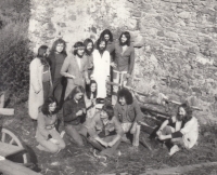 Milada Kohoutková s přáteli, Krašovice, 2. pol. 70. let