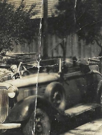 Auto Plymouth koupené od Američanů