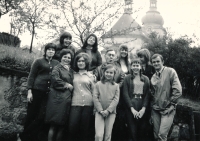 Se společenstvím, na návštěvě u Josefa Zvěřiny, 1971