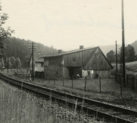 Chalupa č.p. 1 (dnes 190) na konci Bučnice, která do roku 1945 patřila rodině Roberta Müllera