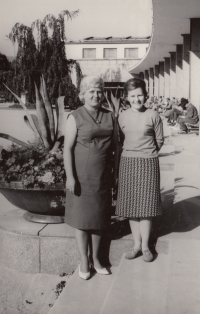 Zdeňka Lukašíková (vpravo) v Luhačovicích