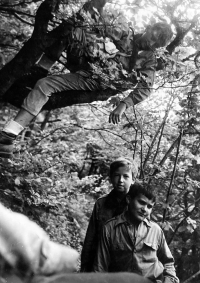 Snímek ze skautského tábora nedaleko obce Vrícko na Slovensku, 1969 