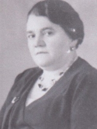Babička Marie Kolářová