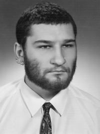 Pamětník před maturitou na střední ekonomické škole, první polovina 90. let