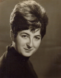 Daniela Spenser, 1966