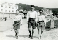 With cousins in Luhačovice. From left Fritz Kritzel, Charles Ticho and František Ticho