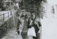 S bývalou ženou Karlou před narozením dětí. Broumov 1983