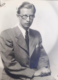 MUDr. Jan Koutský, otec Ivany Koutské (r. 1945)