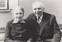 Otec Adolf, matka Ludmila, první polovina 80. let 