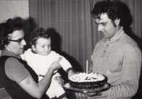 Zdeňka, synovec Jiří, bratr Jiří, 1974 