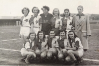 Olga Fikotová as a member of the Slavia Prague basketball team (above, third from left), 1954