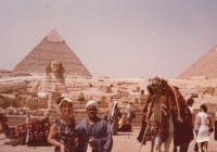 Pamětnice Marie Kubová v Káhiře v 90. letech 20. století