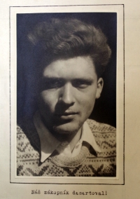 Zdeněk Škvor, bratr pamětníka, poté co se mu podařilo zběhnout z nucené pomoci německé armádě - autor fotografie i doprovodného textu je Ladislav Škvor