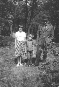Syn pamětníka Milan s dcerami Pavlou a Janou 