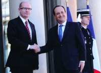 Bohuslav Sobotka s François Hollande (r. 2015)