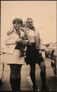 Jana Pekárková (left), 1969